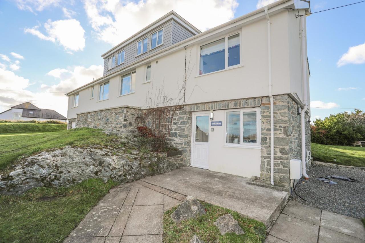Southcott Apartment Trearddur Bagian luar foto