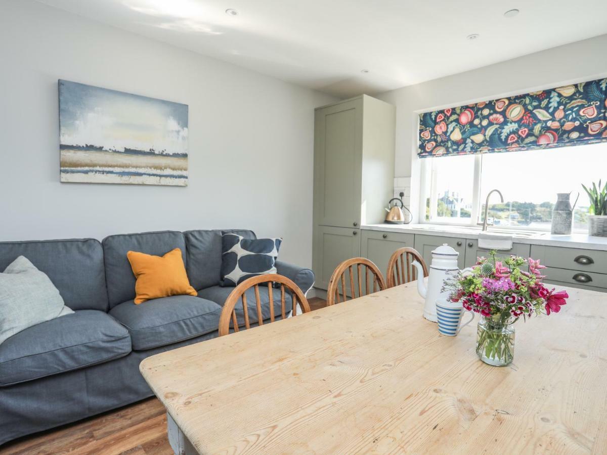 Southcott Apartment Trearddur Bagian luar foto