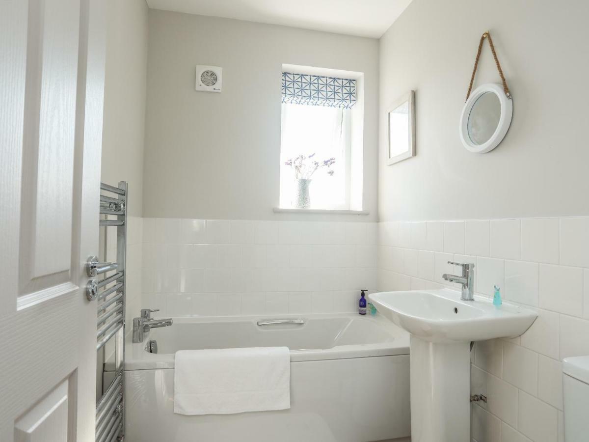 Southcott Apartment Trearddur Bagian luar foto