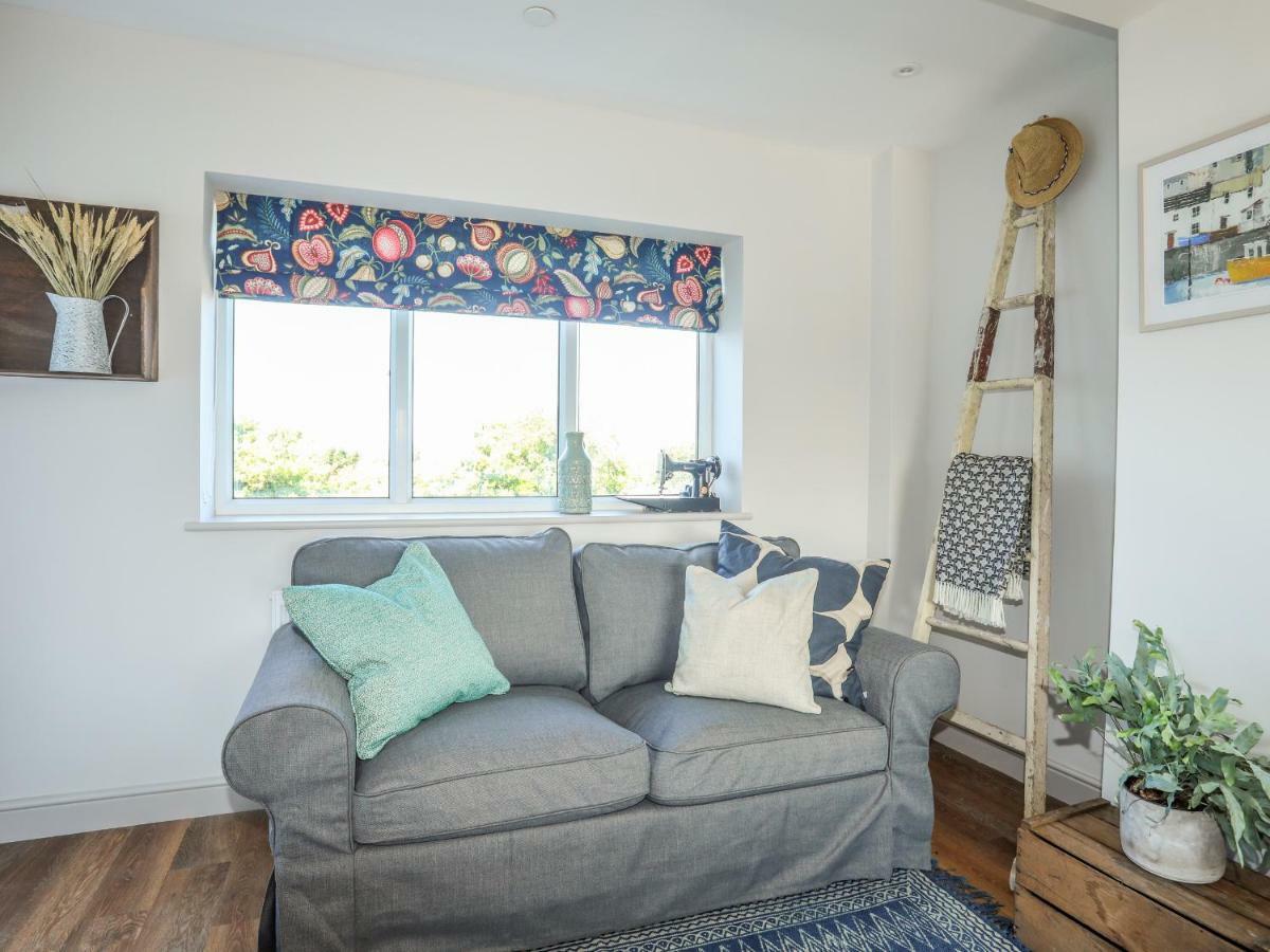 Southcott Apartment Trearddur Bagian luar foto