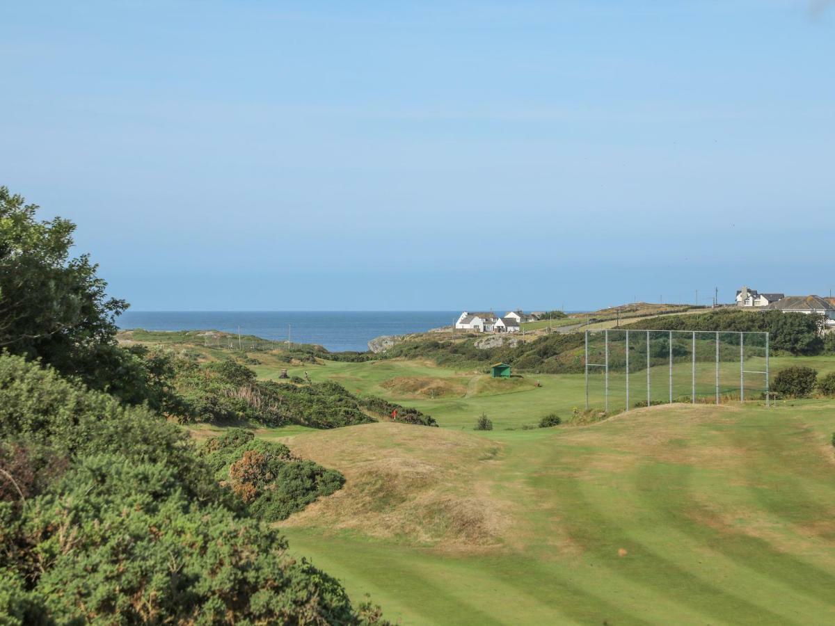 Southcott Apartment Trearddur Bagian luar foto